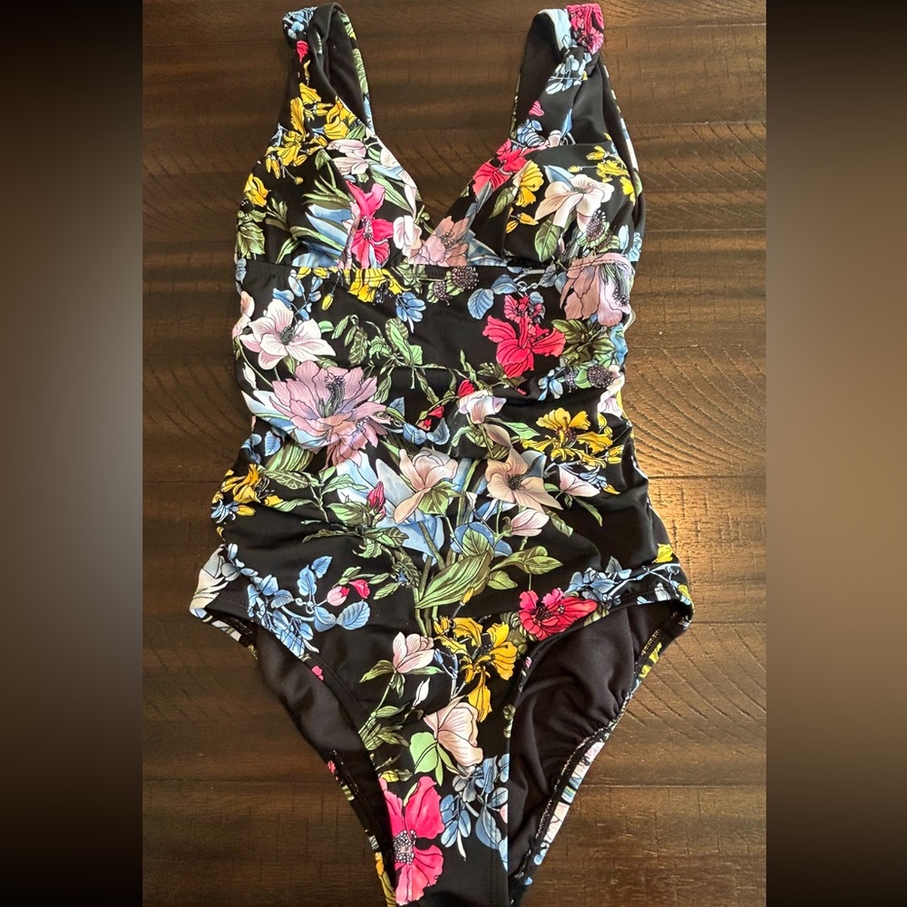 Floral 1pc Missy Swimsuit Size 4-6